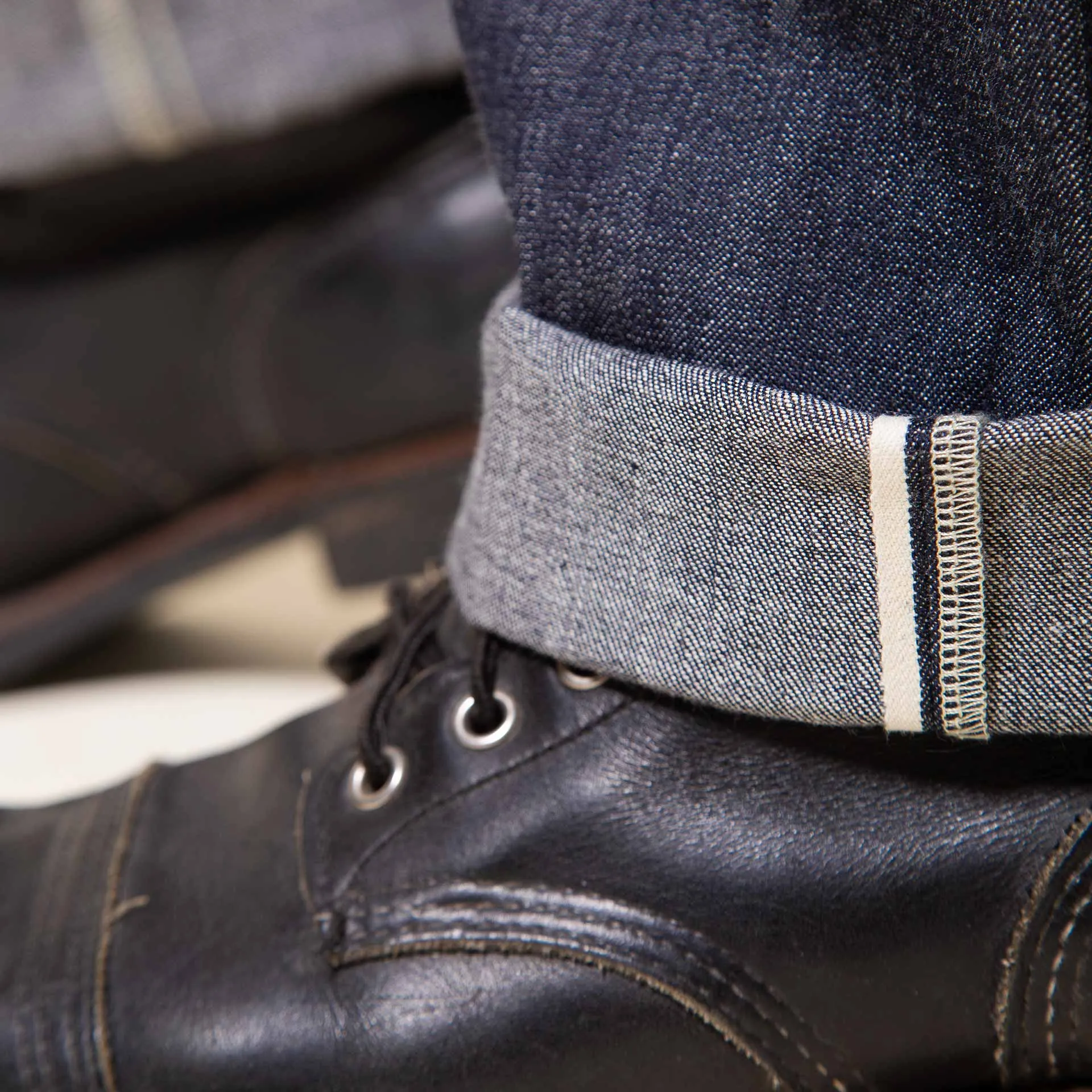 B-07 RELAXED STRAIGHT 10 oz. antique indigo selvedge [SS25]