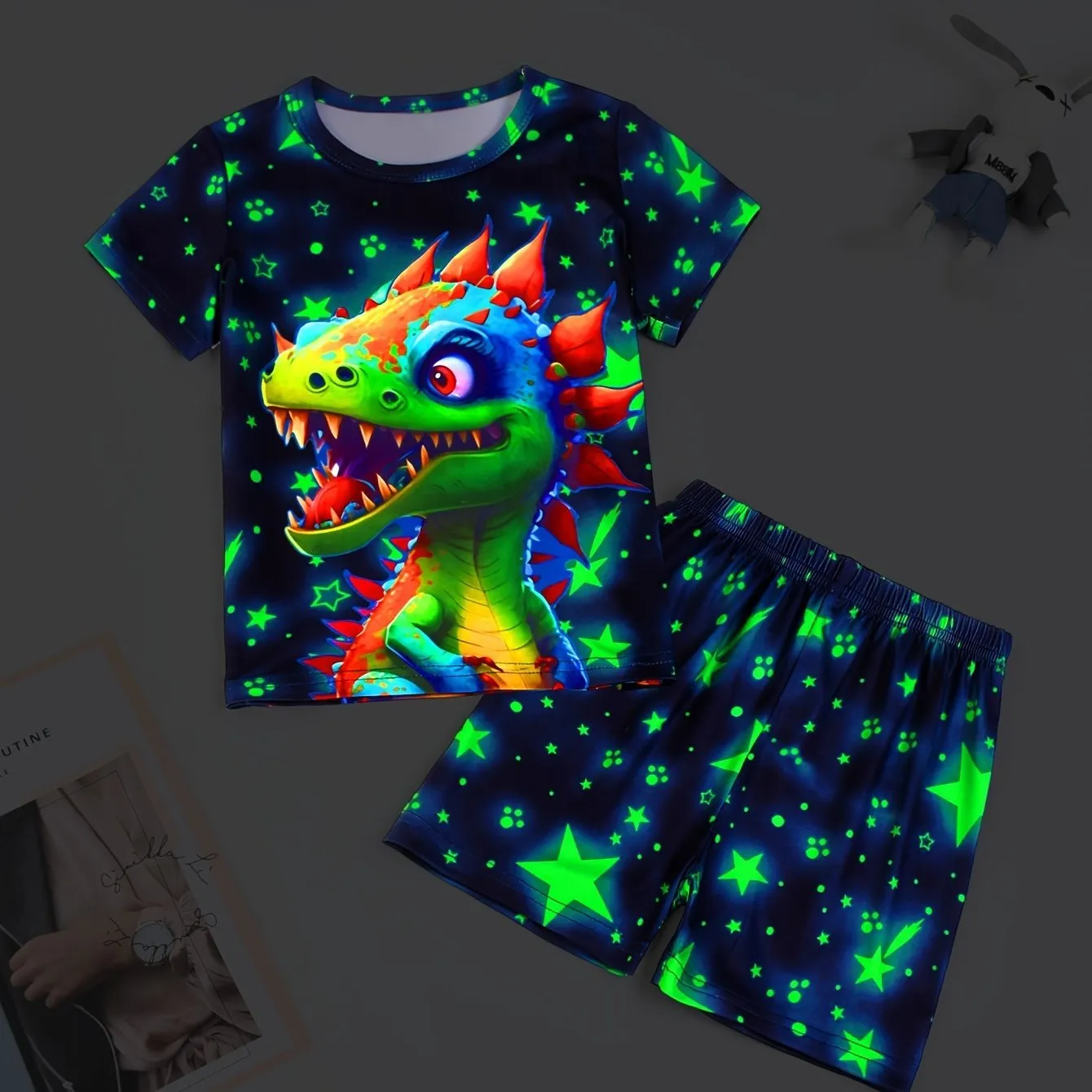 Boys' 2-Piece Cartoon Dinosaur Pyjama Set - Fun & Comfortable Sleepwear 🦕🌟