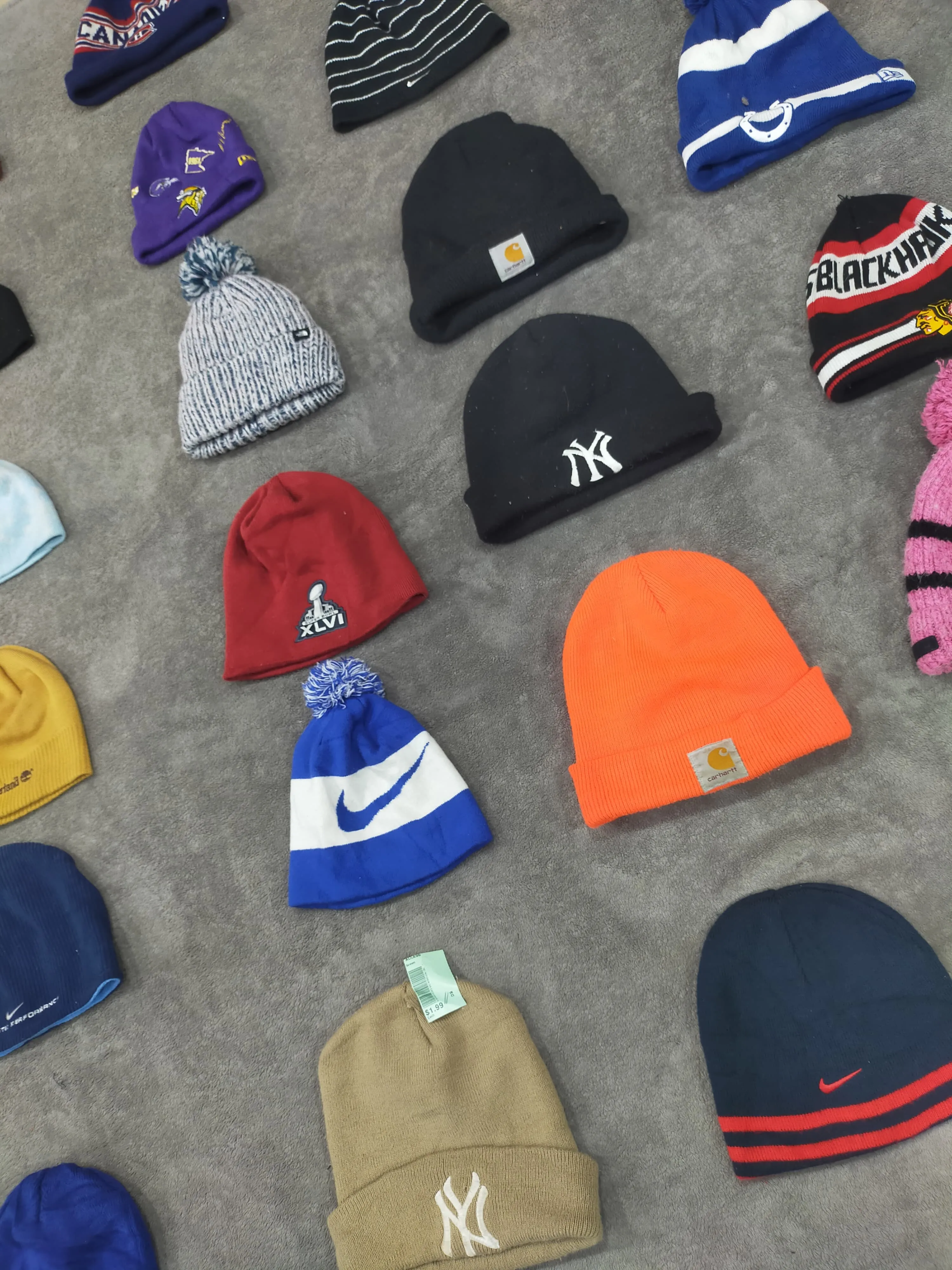 CR2132 Vintage Mix Branded Beanies - 40 Pcs