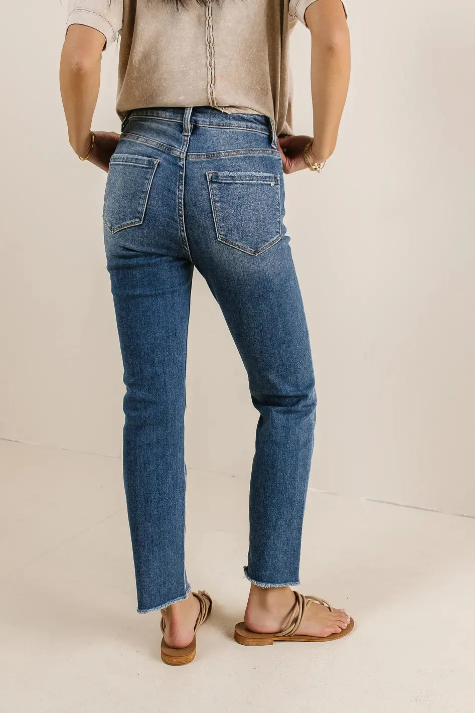 Elowyn Straight Leg Jeans in Medium Wash - FINAL SALE