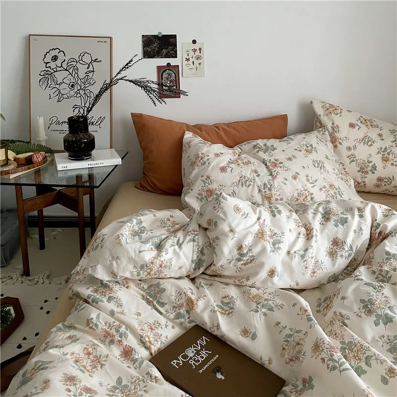 Garden Small Floral Cotton Bedding Set – 4-Piece Summer Comfort & Style