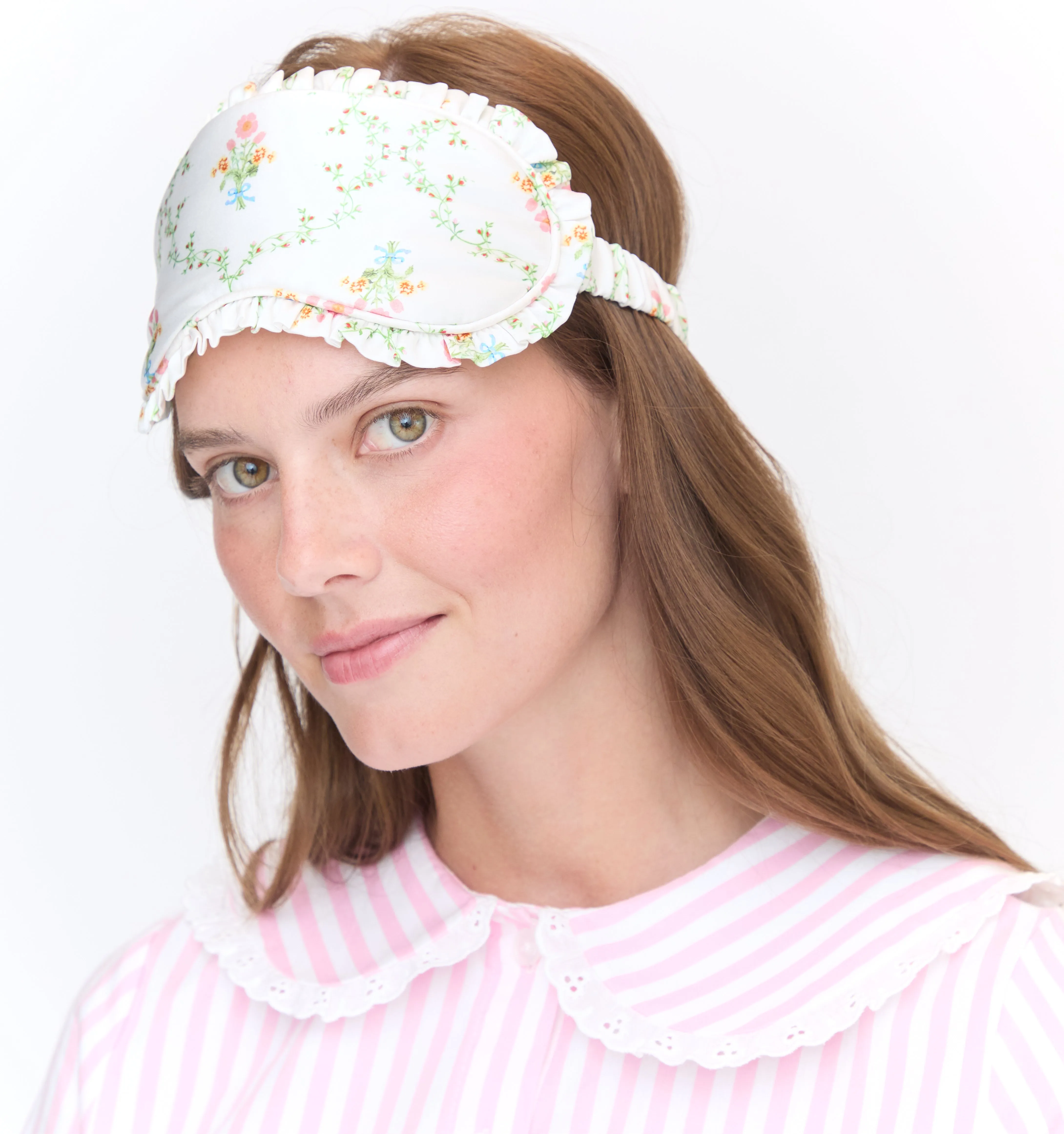 The Ruffle Eye Mask & Silk Pillowcase Set - Pastel Trellis